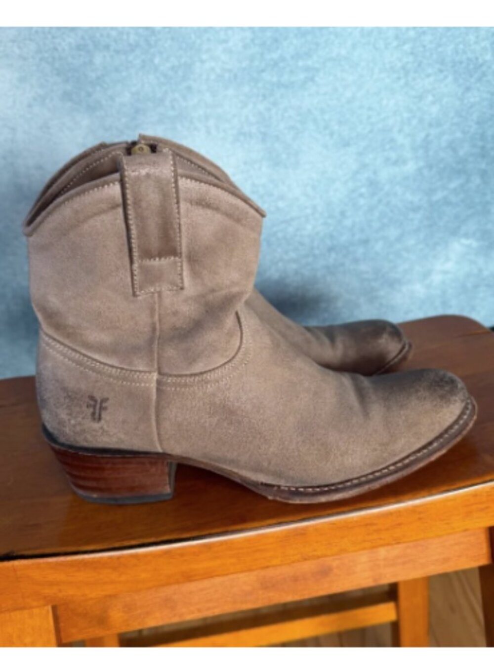 Frye Deborah Lug Short Taupe Tan Leather PullOn Tab Southern Cowboy AnkleBoot